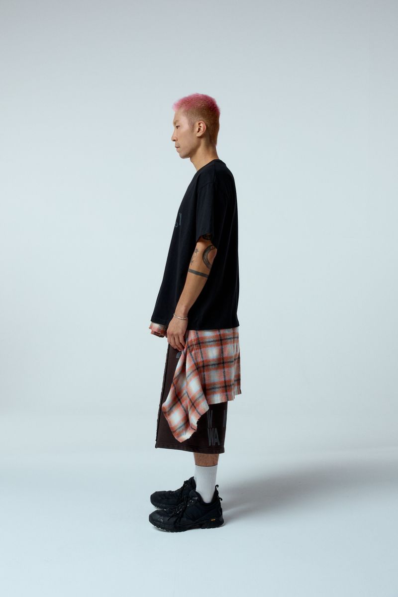 EEERRR Distorted logo over-crop fit T-shirt (Black)