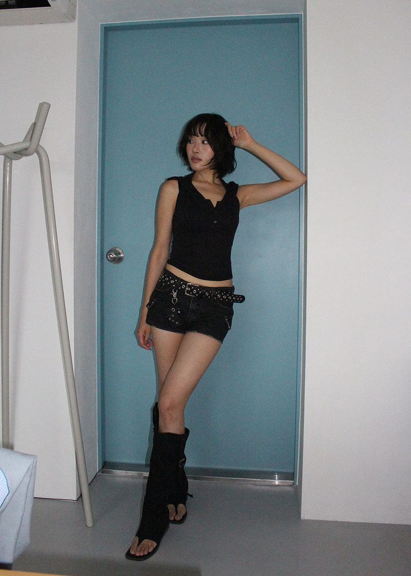 LOW STUD CARGO MINI SHORTS