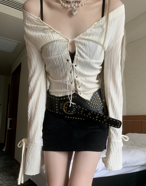 Miina Shirring Ribbon Blouse
