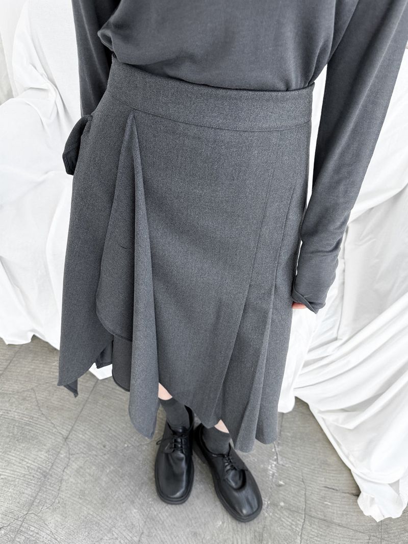 WOOHWA(ウファ)の「BIG POCKET WRAP SKIRT(Skirts)」