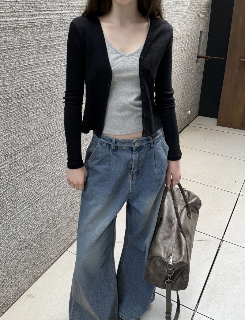 [ORIGINAL] Illy Ribbed V-Neck Cardigan