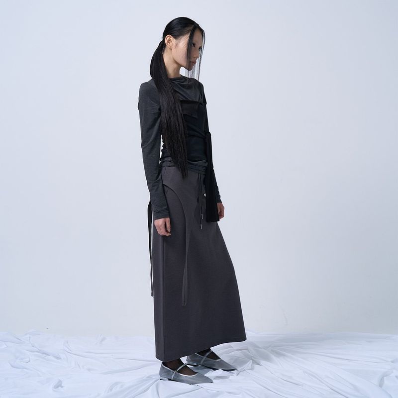CUT-OUT MAXI LONG SKIRT (CHARCOAL)