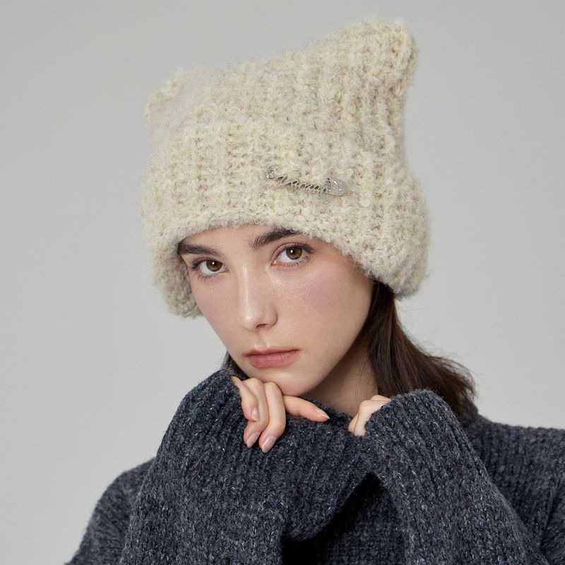 VARZAR Safety Pin Square Beanie / Cream