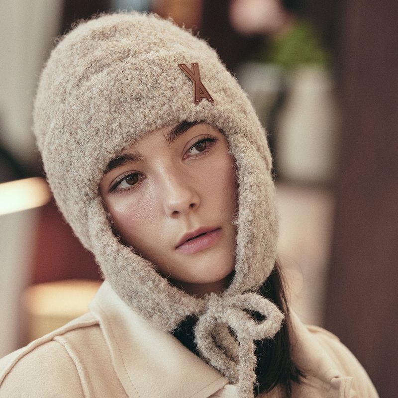 VA Patch Fly Knit Beanie / Beige