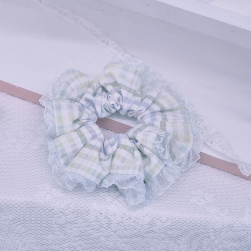 Mini Lace scrunchie_check