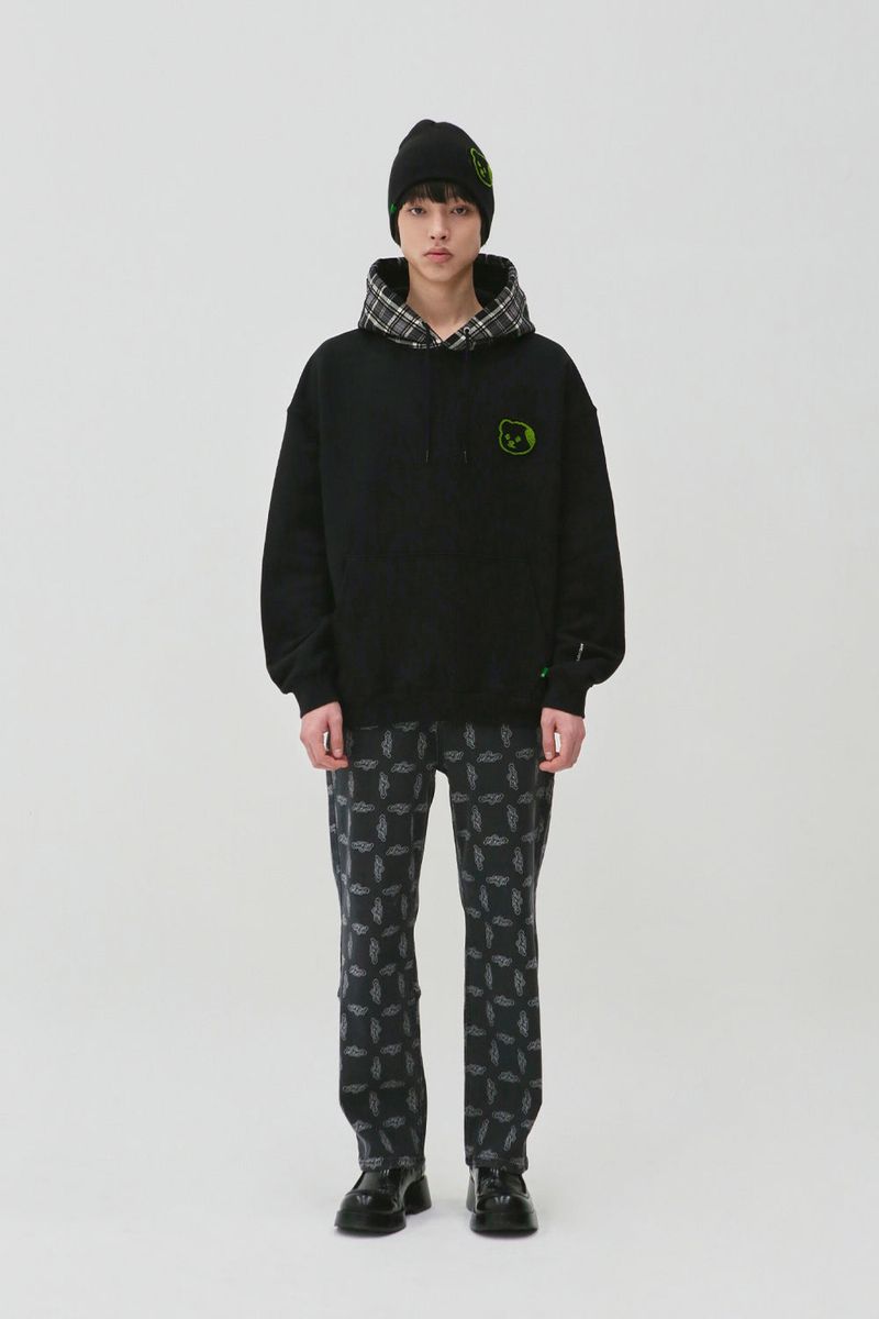 T.D BEAR Wappen Hoodie_Black