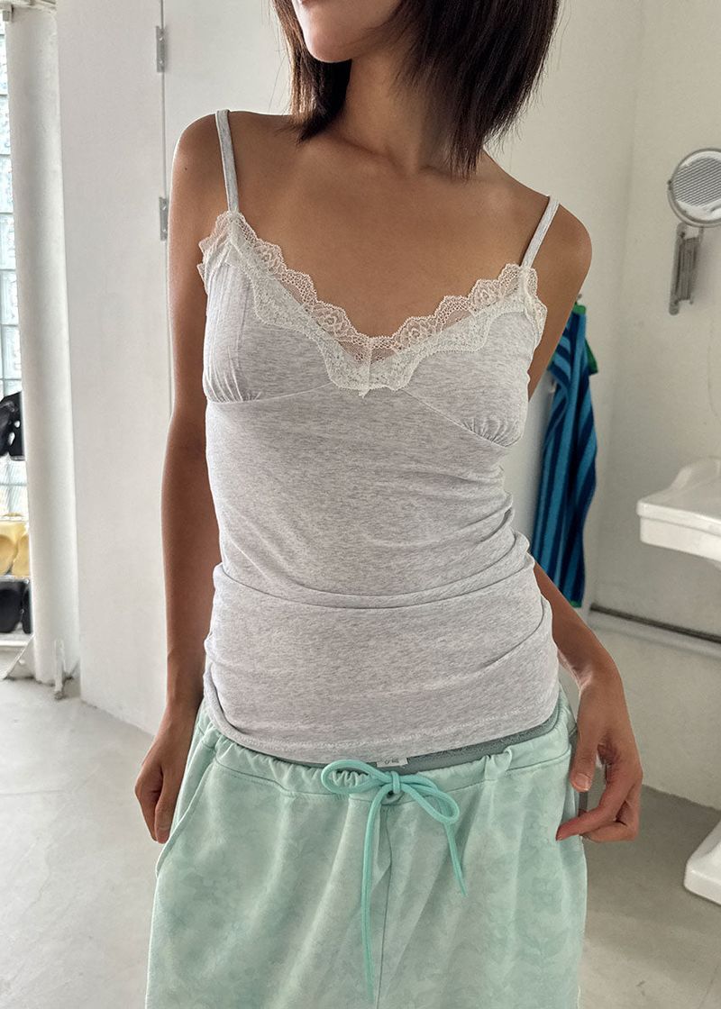 LACE LONG SLEEVELESS TOP