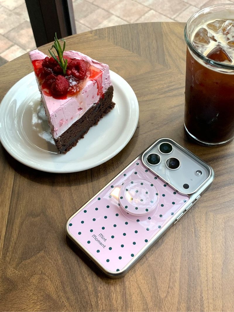 [MADE]ピンクドット シルバーエポキシバンパー iPhoneケース