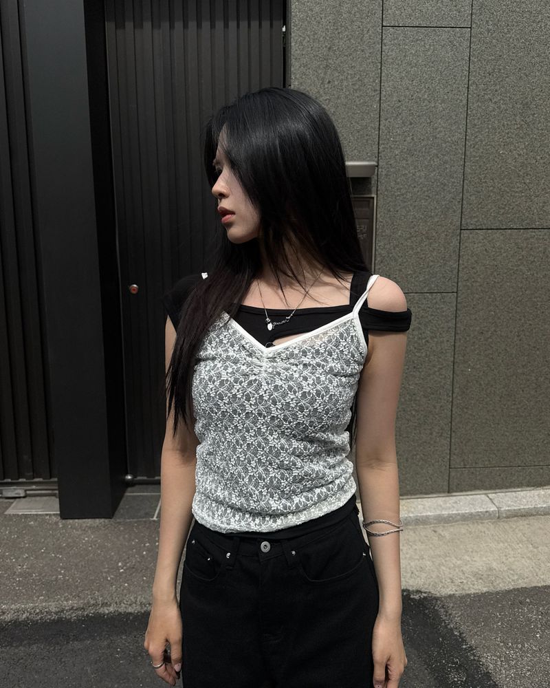  LACE EYELET CAMISOLE