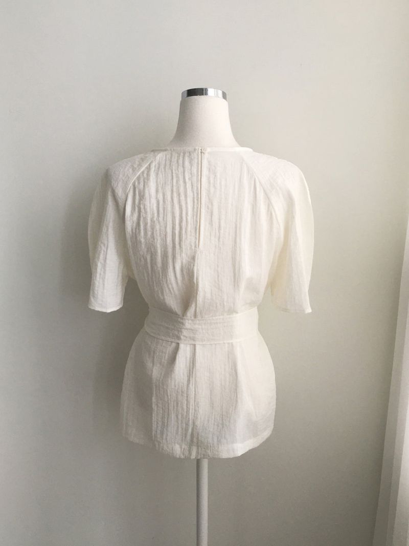 Current loose tie blouse