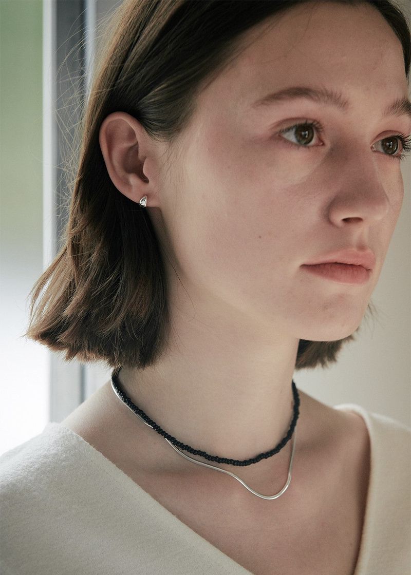 verte（ヴェフト）の「[925 silver] Deux.silver.101 / ベイビーピグリングピアス (シルバー)（アクセサリー）」