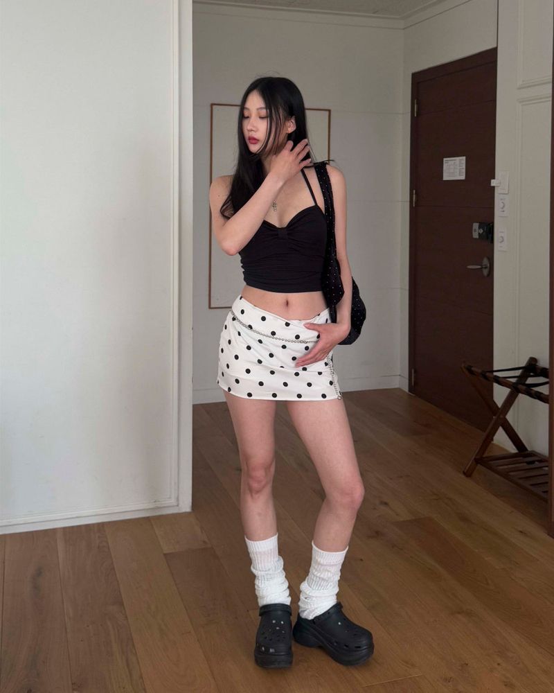 Dot mini skirt