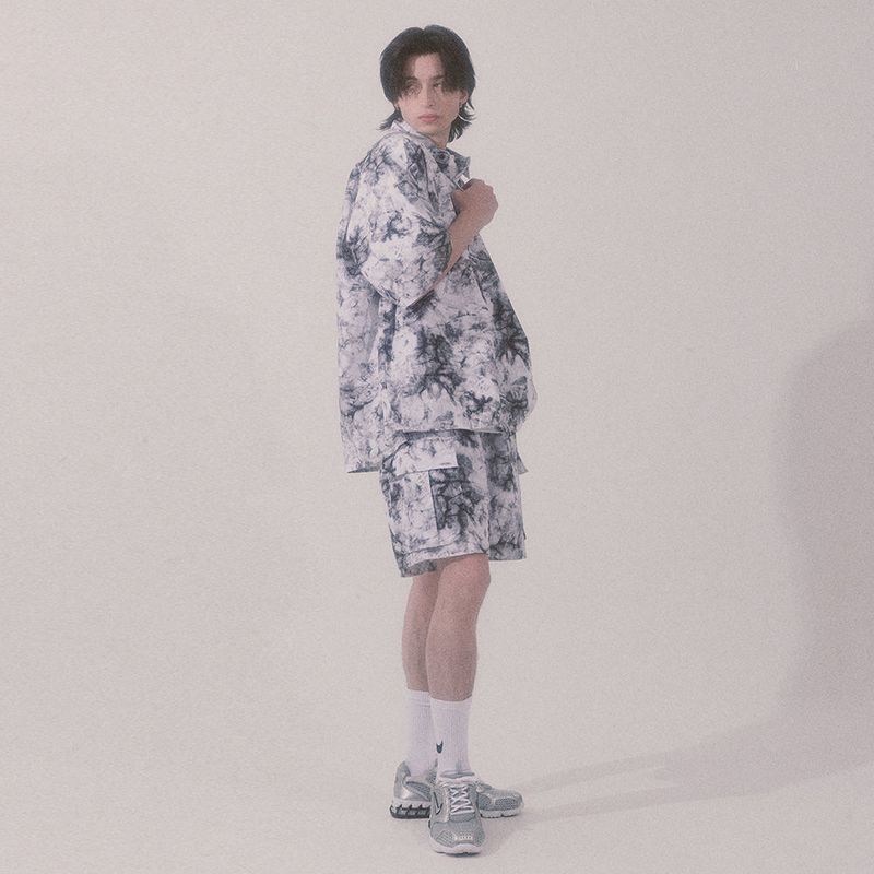 tie-dye cargo shorts_white