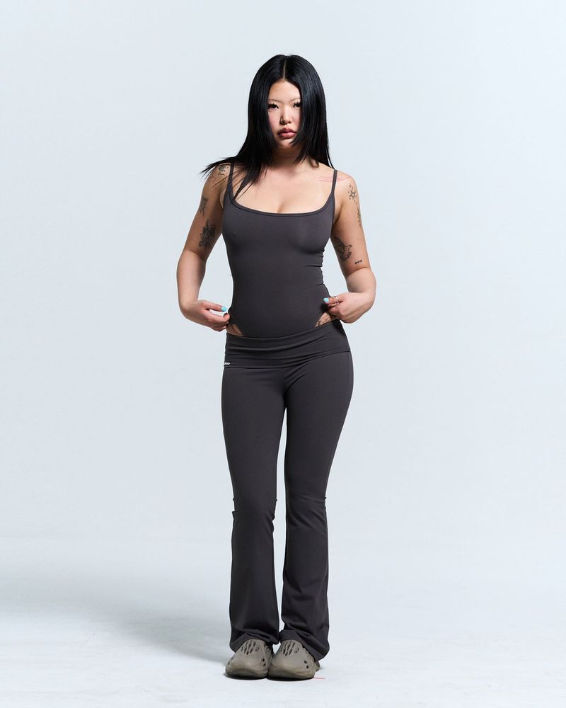 [CHARCOAL] SKINA BODY PANTS