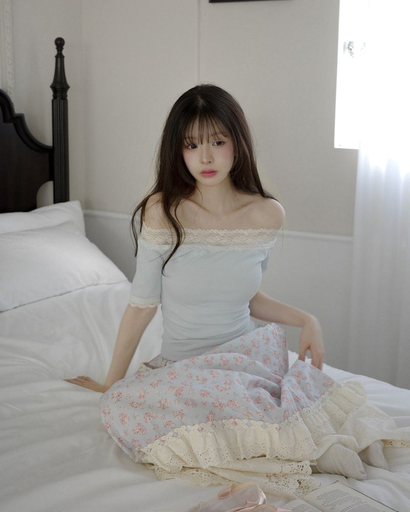 [MADE] Blair Lace Off-Shoulder Top
