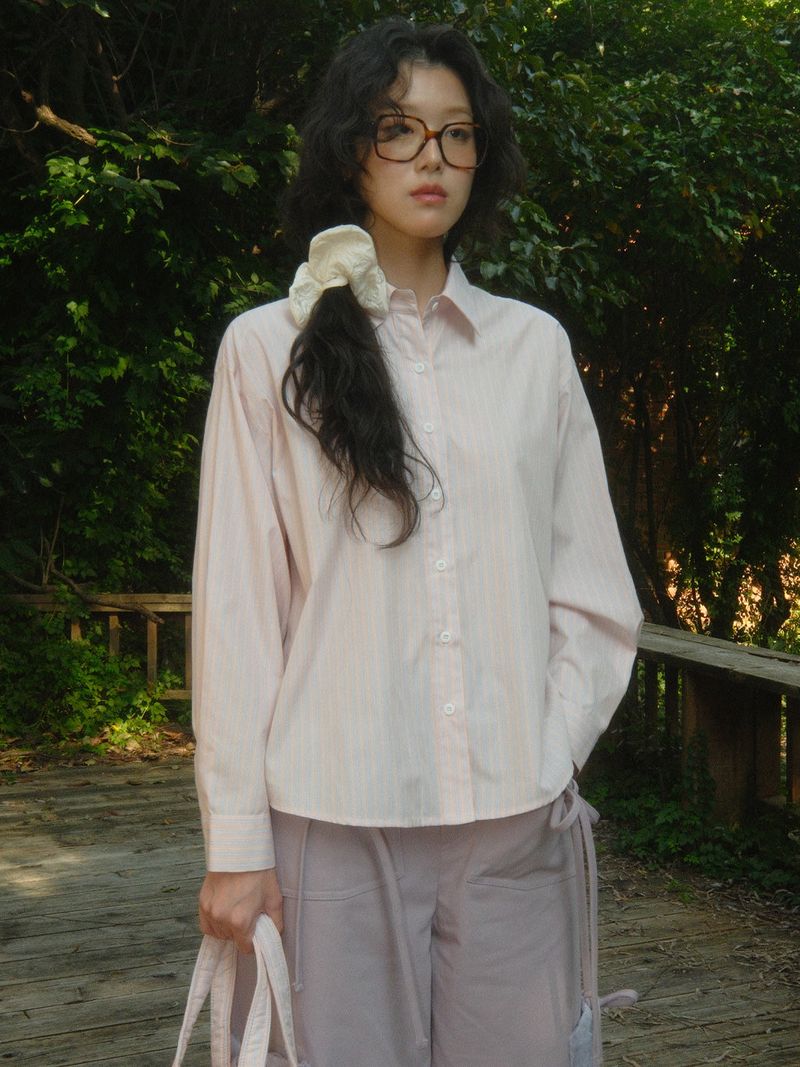 SIWL107(シウォル107)の「Stripe Pleats Shirt (Pastel Pink)(Tops)」