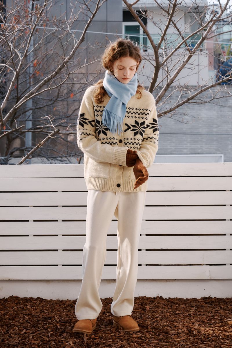 Snow cowichan cardigan (Ivory)