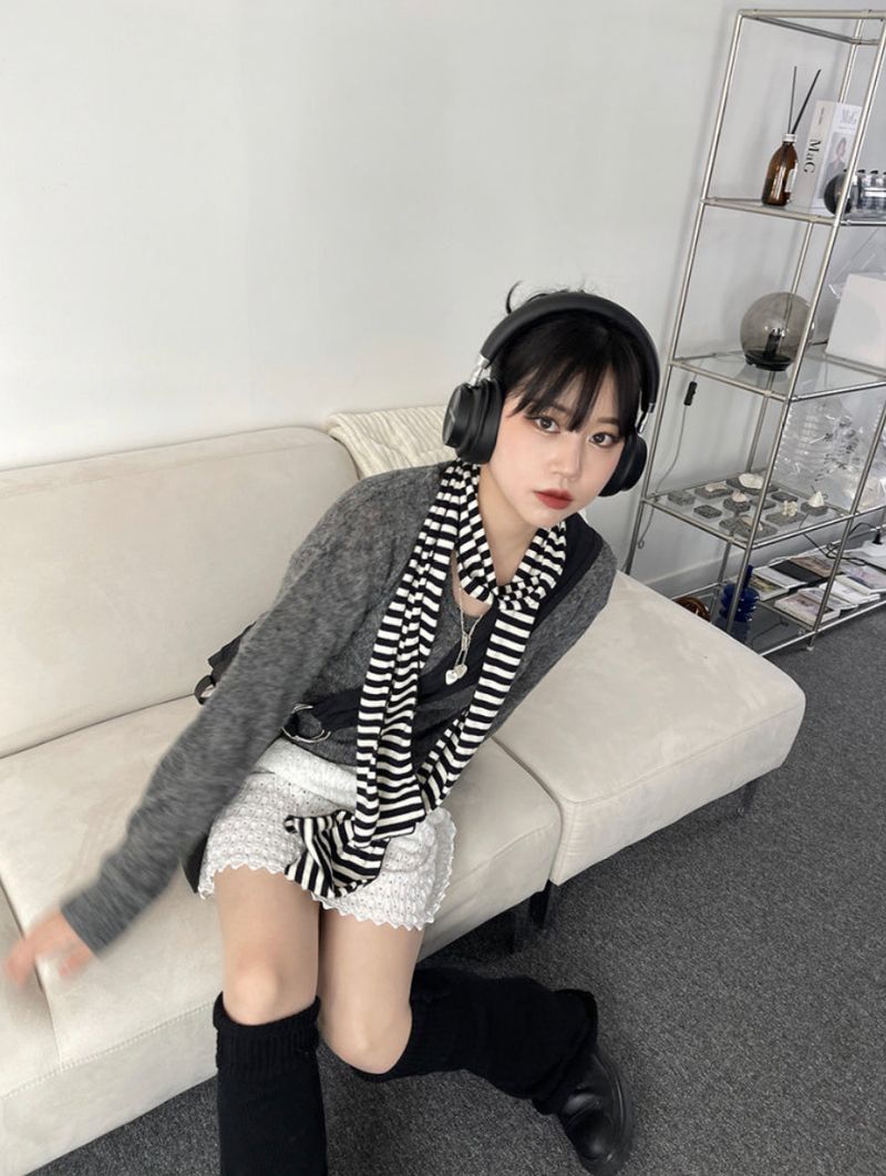 Basic alpaca v-neck knit