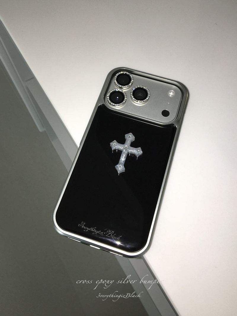 cross epoxy bumper case
