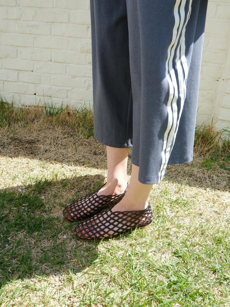 jelly flat shoes