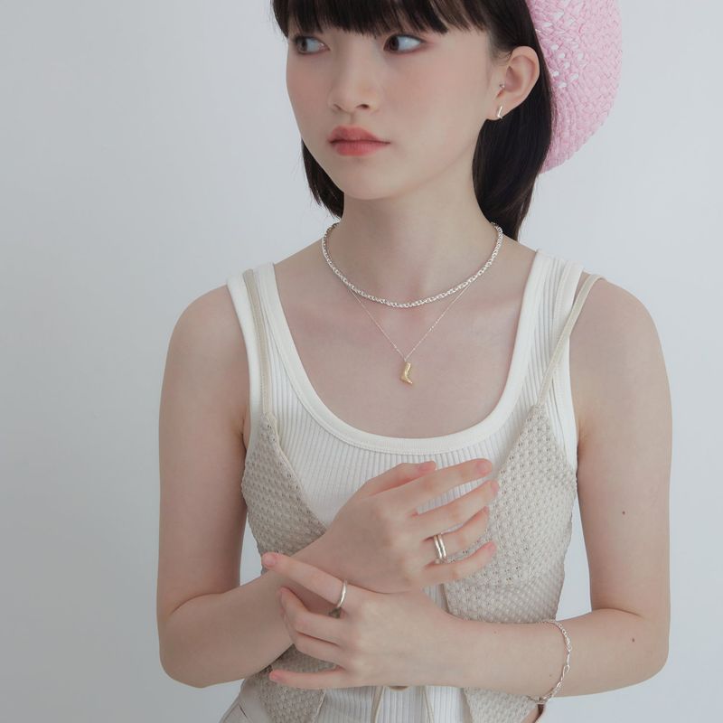 petite point curve ring