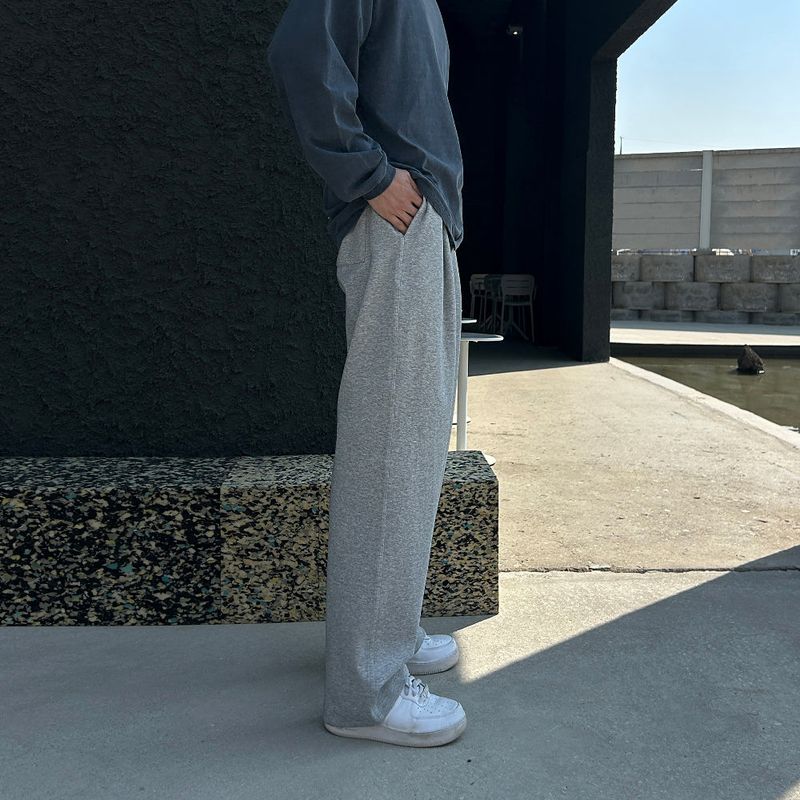 LMN Limited One Tuck Wide Sweatpants (3 colors)