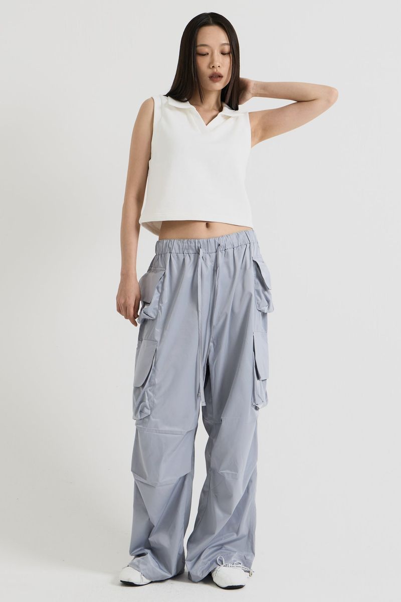 Sleeveless collar vest, White