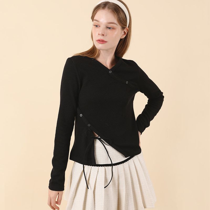 V-neck Slit T-shirt Black