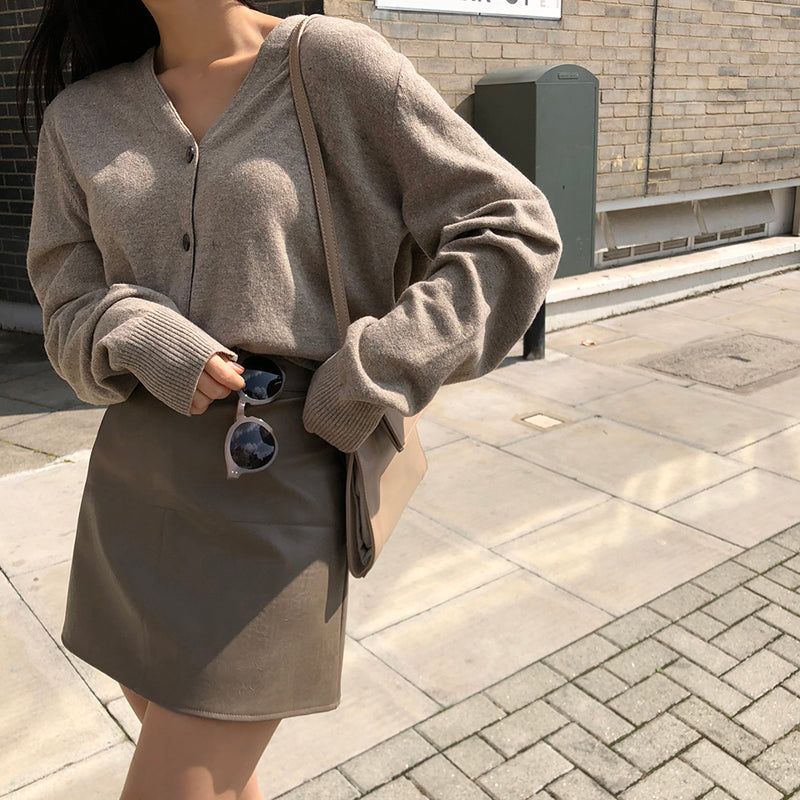 Bullet leather skirt