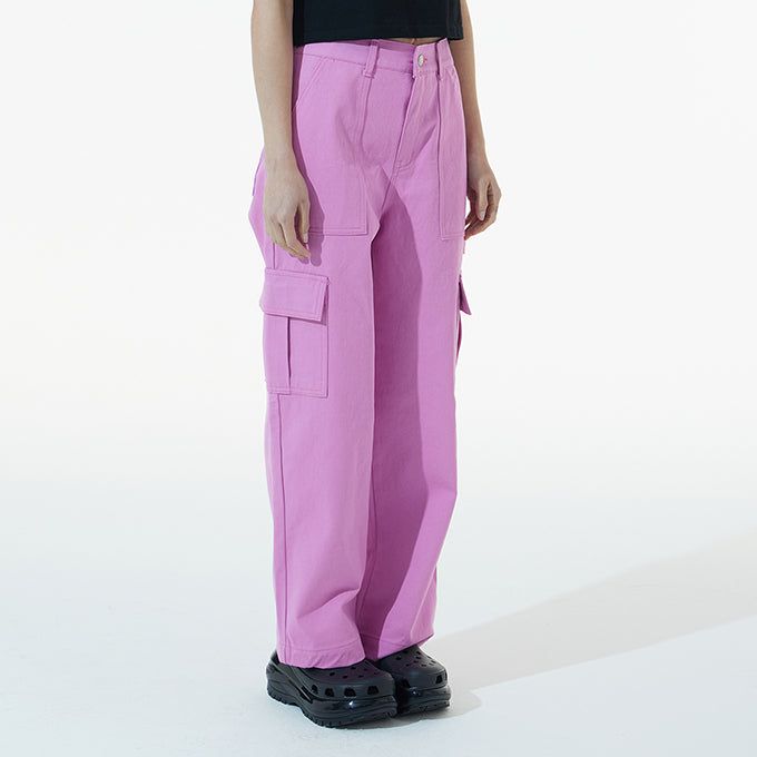 ANDTHEOTHER(アンドジアザー)の「PINK NEW REGULAR CARGO PANTS(Pants)」