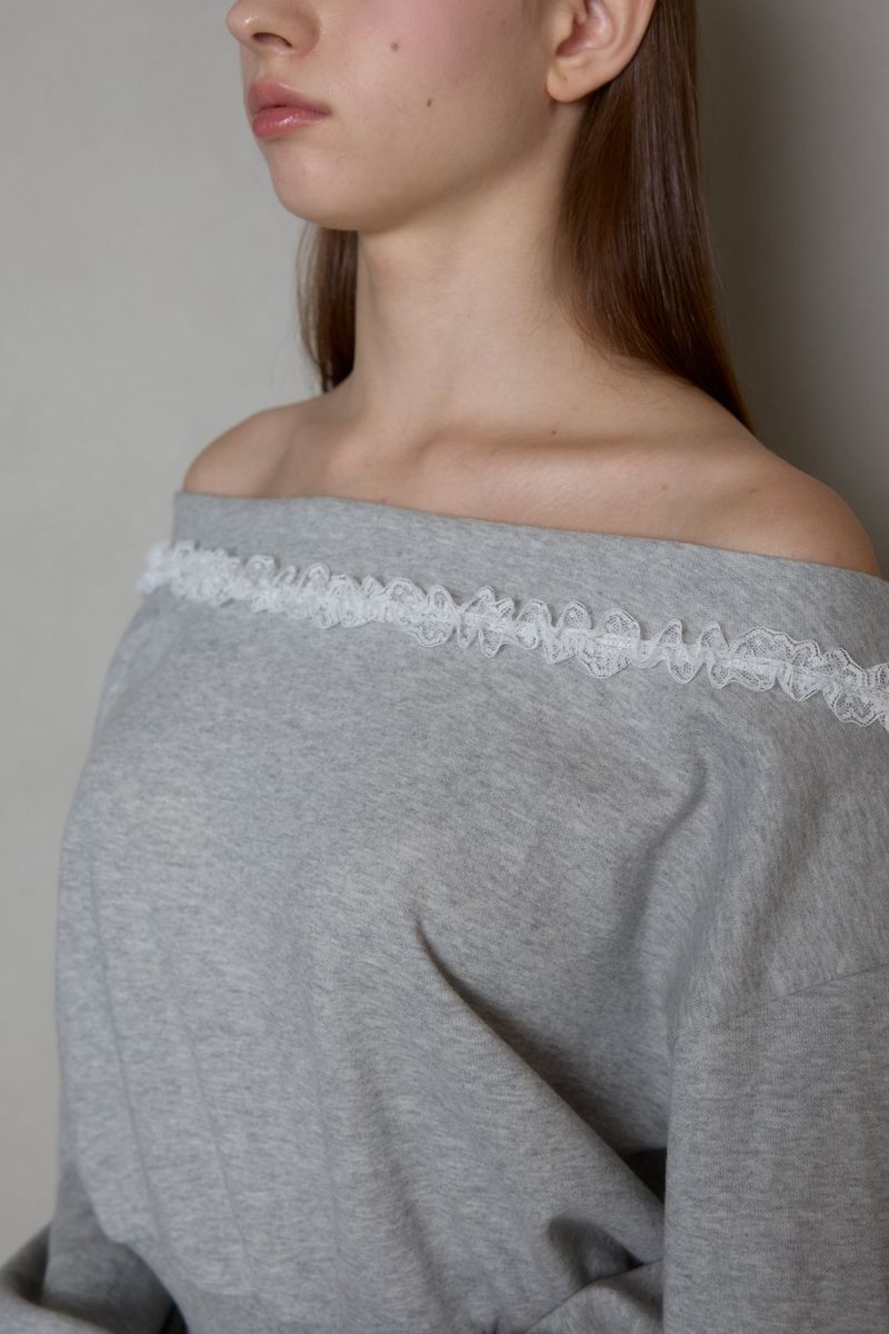 LACE OFF-SHOULDER SWEATSHIRT