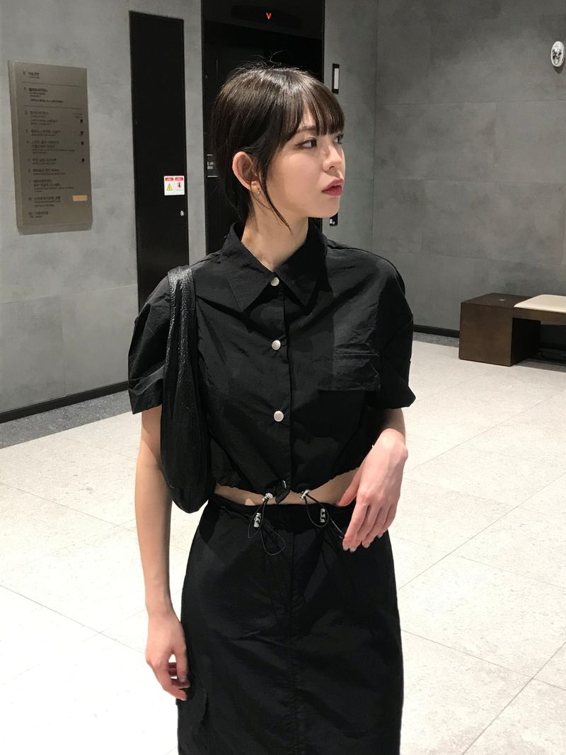 Sandy nylon set up shirt