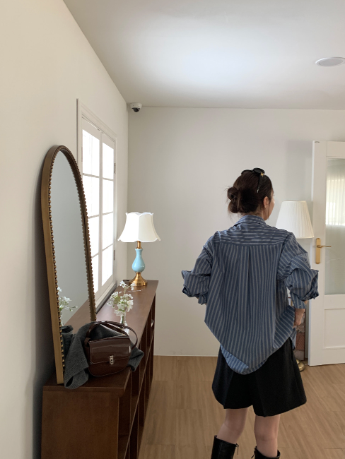 Early Stripe Oversized Shirt / 2 colors