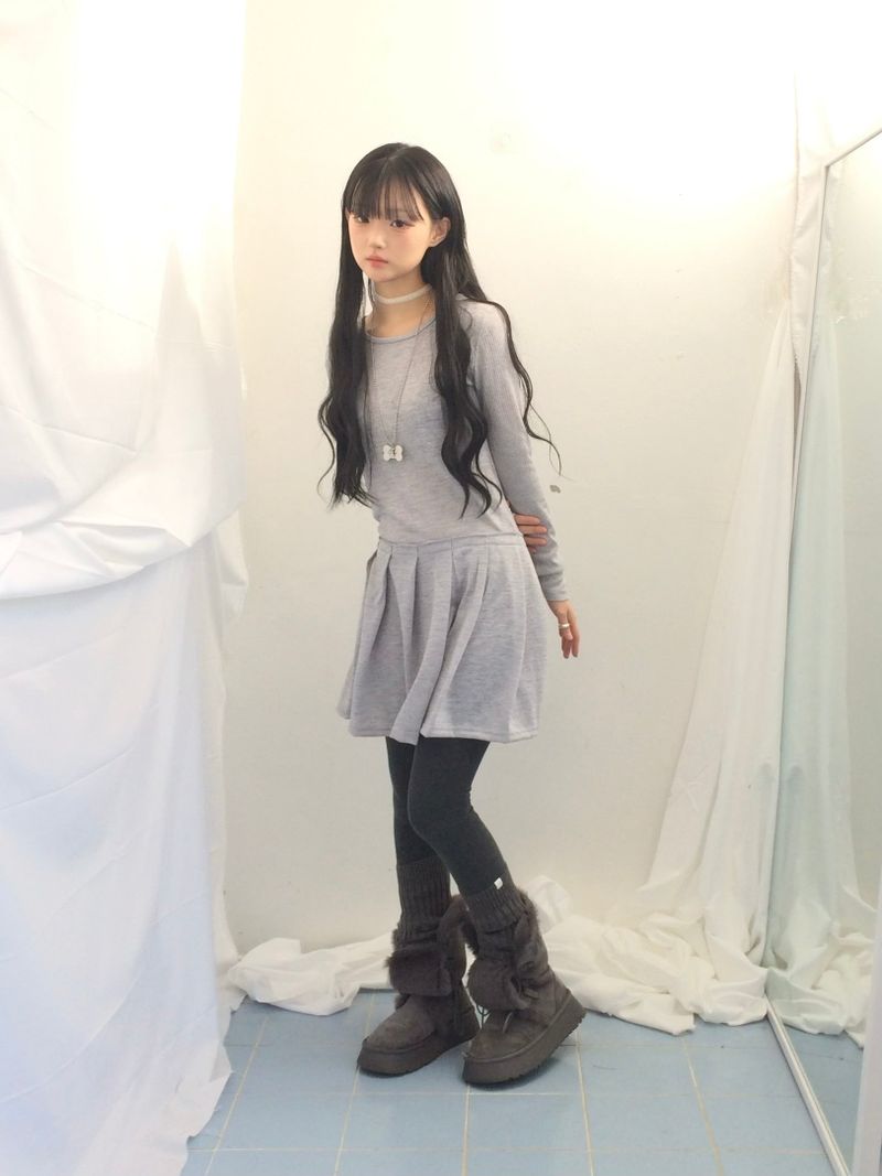 line and pleated dress