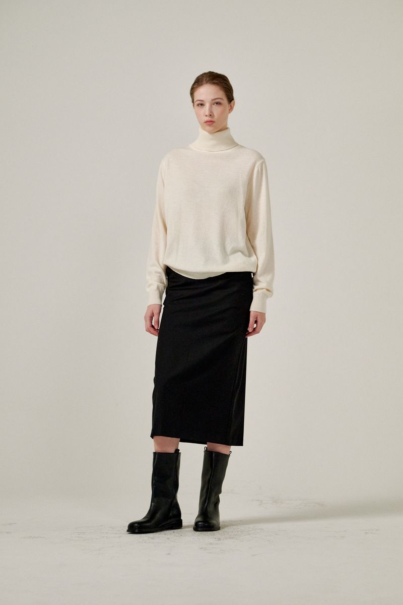 Cashmere turtle neck knit (Purple)