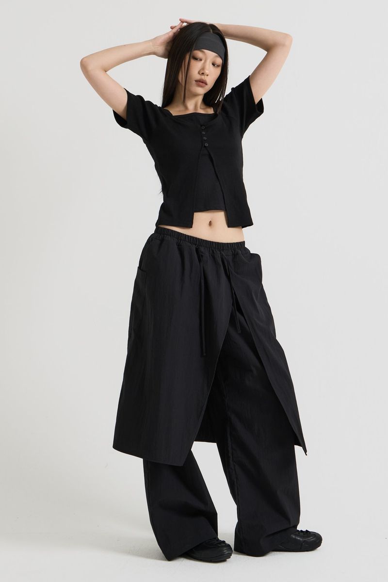 Sleeveless layered top, Black