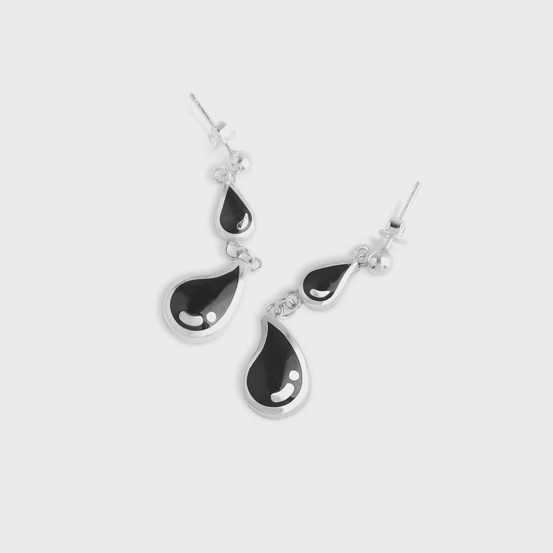 TEAR EAR