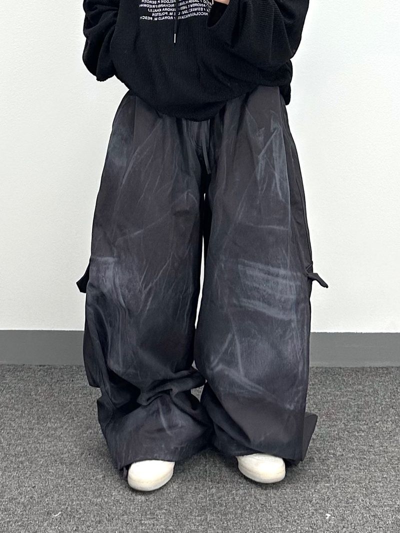 オイルブラックカーゴバルーンパンツ