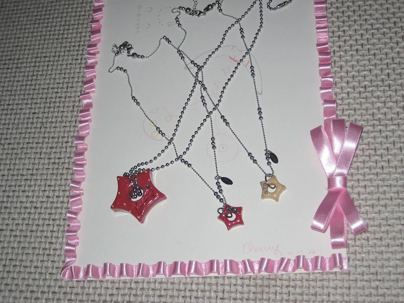 gleaming little star berry necklace [gold]