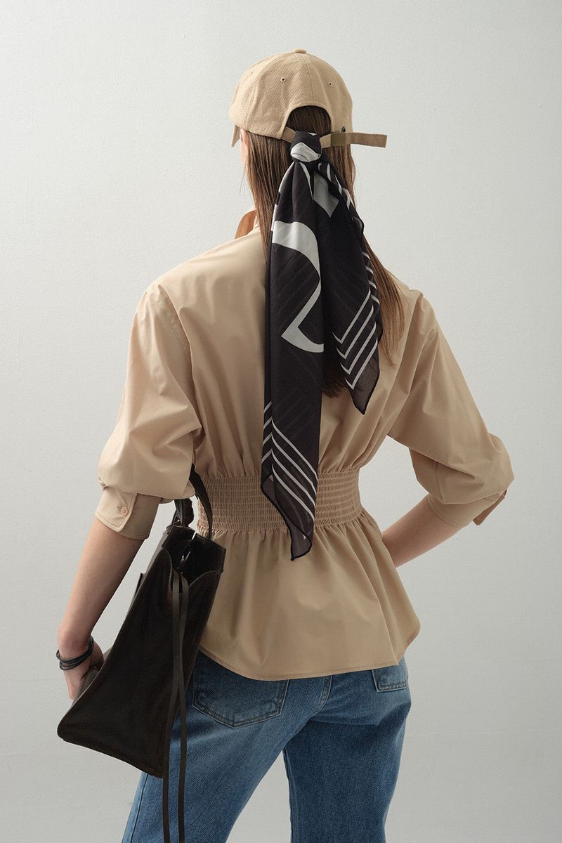 Curve Waist Stretch Shirt_Beige