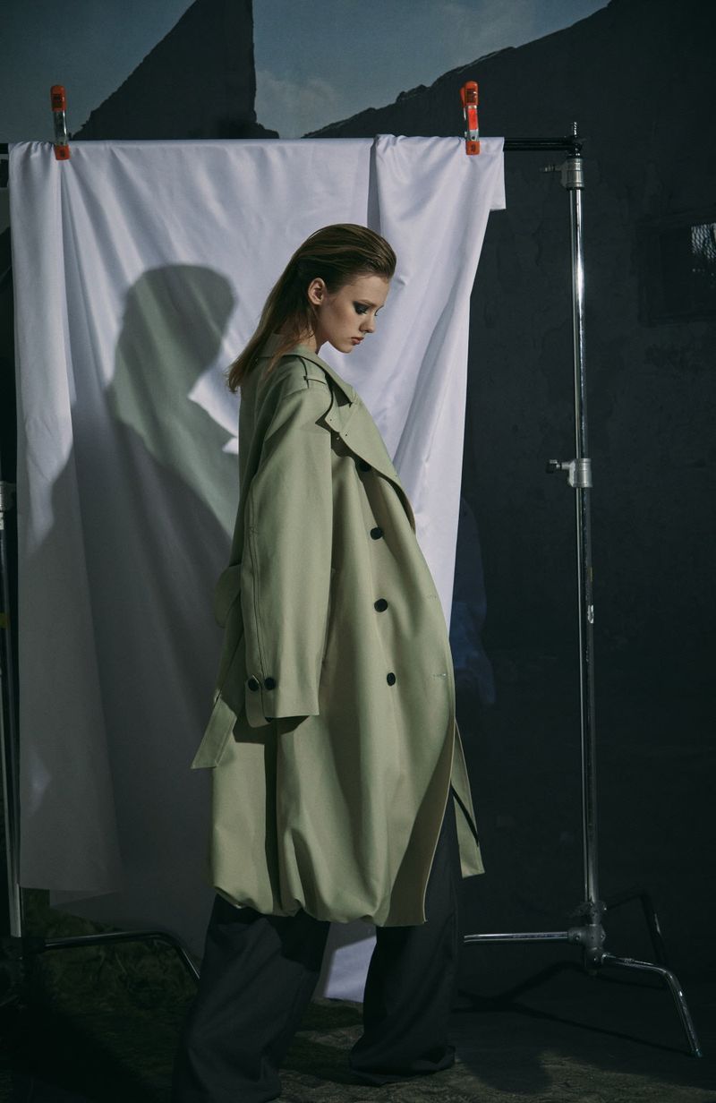 BALLOON TRENCH COAT -BEIGE