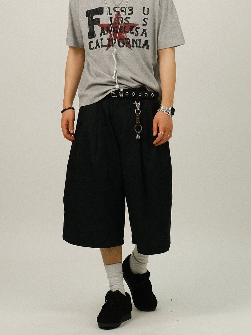 RU Cotton Two-tuck Bermuda Slacks