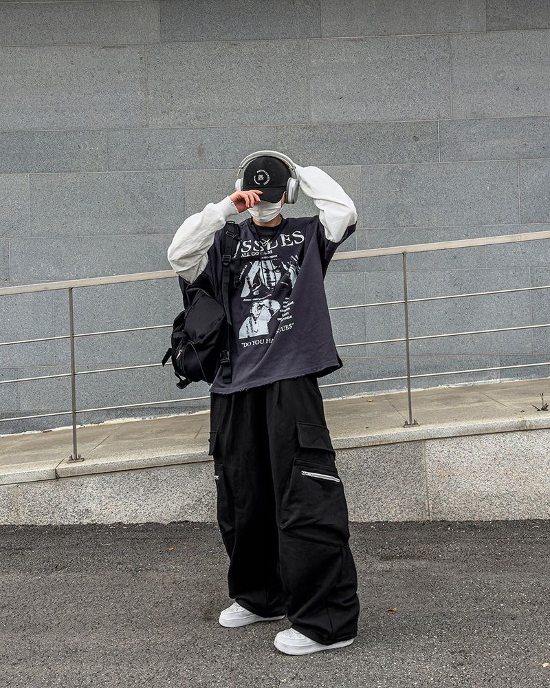 Issue Layered Color-Blocked Oversized Long Sleeve