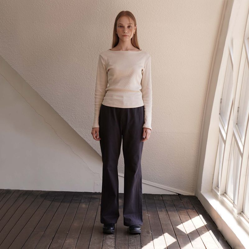 UBEIGE（ユーベイジ）の「Charcoal Double Pants（Pants）」