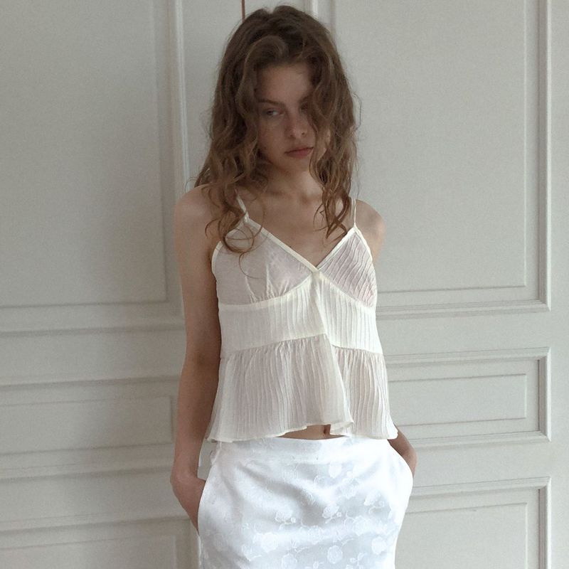 Maga sleeveless blouse (white)