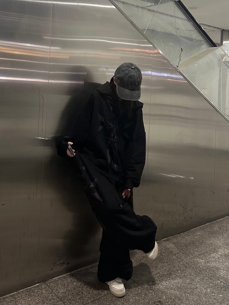sagging big cross wide pants