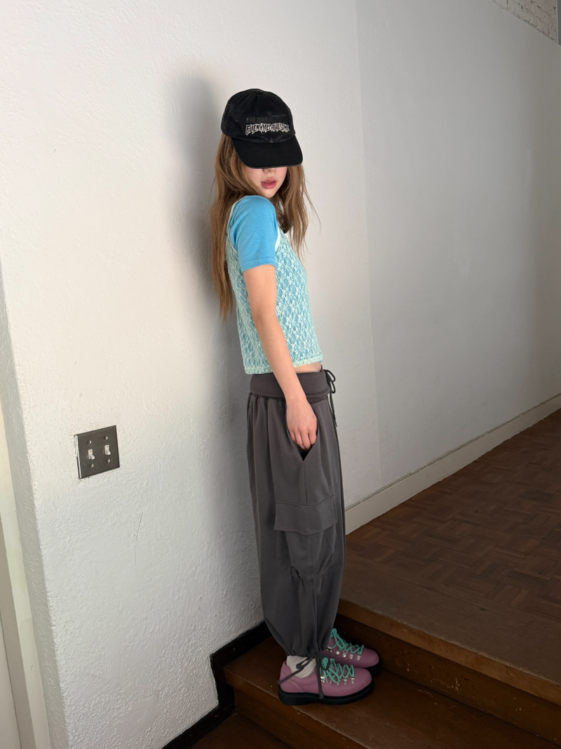 fold shirring cargo capripants