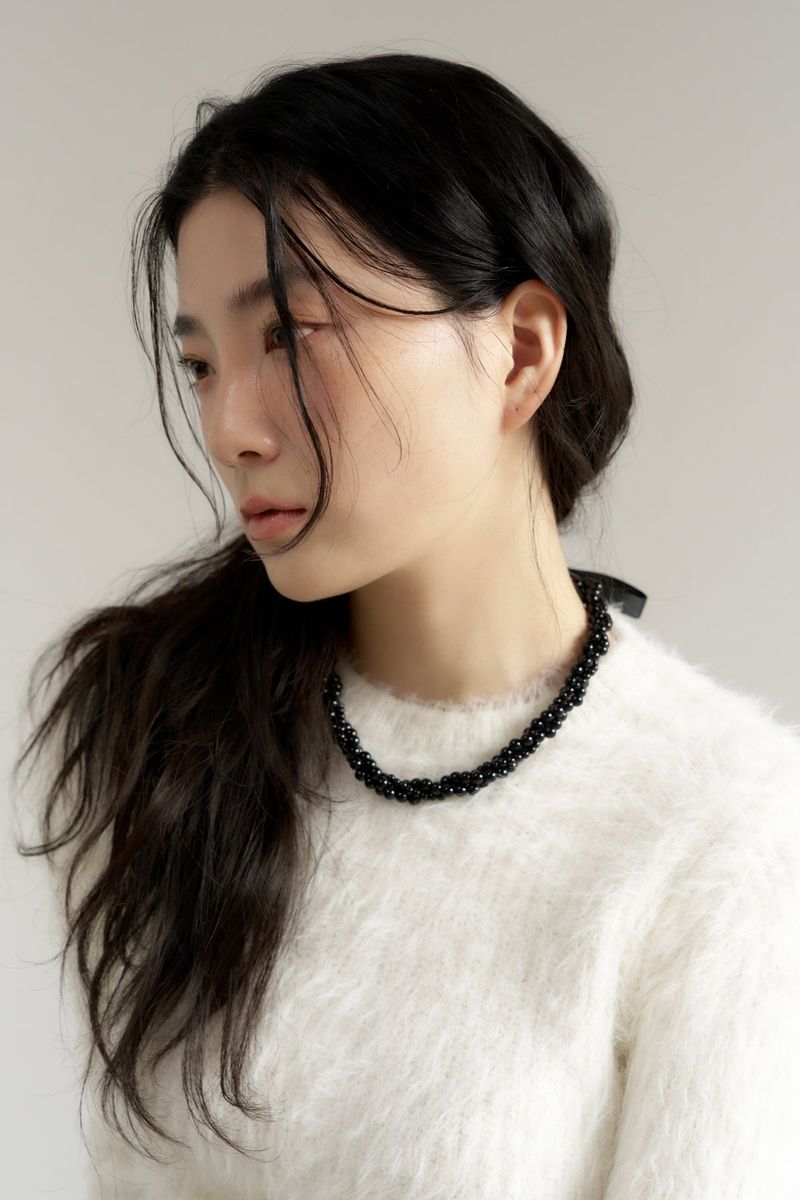 black berry ribbon necklace