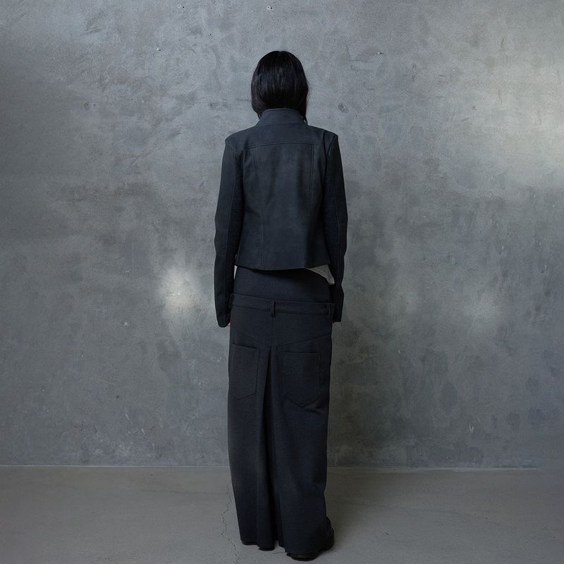 RIBBED SLEEVE LEATHER JACKET