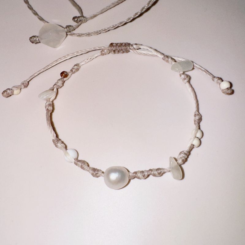serene knot bracelet